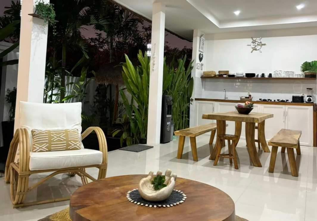 The Captains Villa Lembongan Exterior foto
